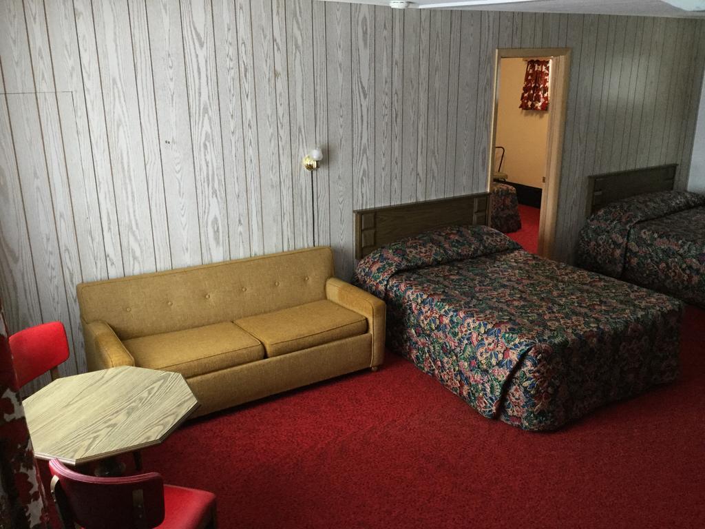 Cedars Motel Ironwood Bagian luar foto