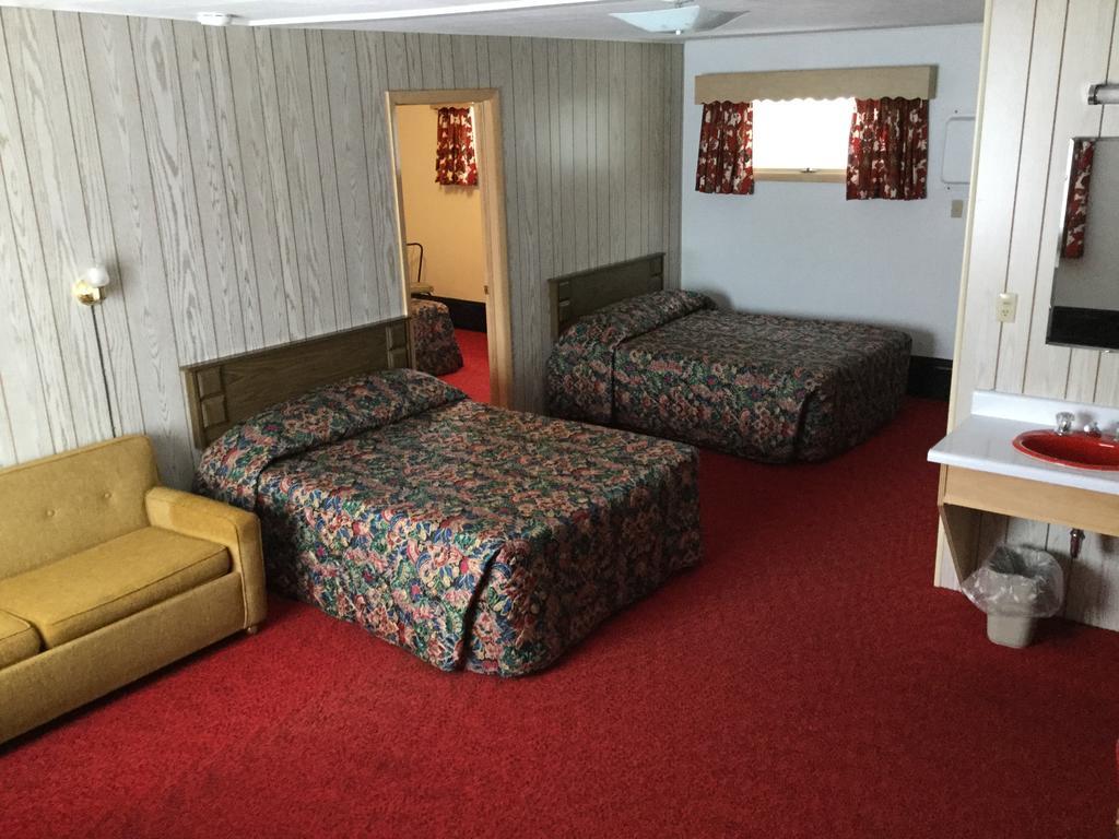 Cedars Motel Ironwood Bagian luar foto
