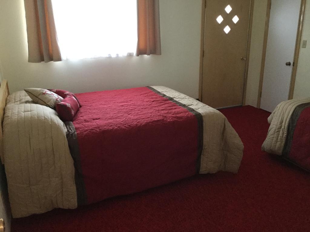 Cedars Motel Ironwood Bagian luar foto