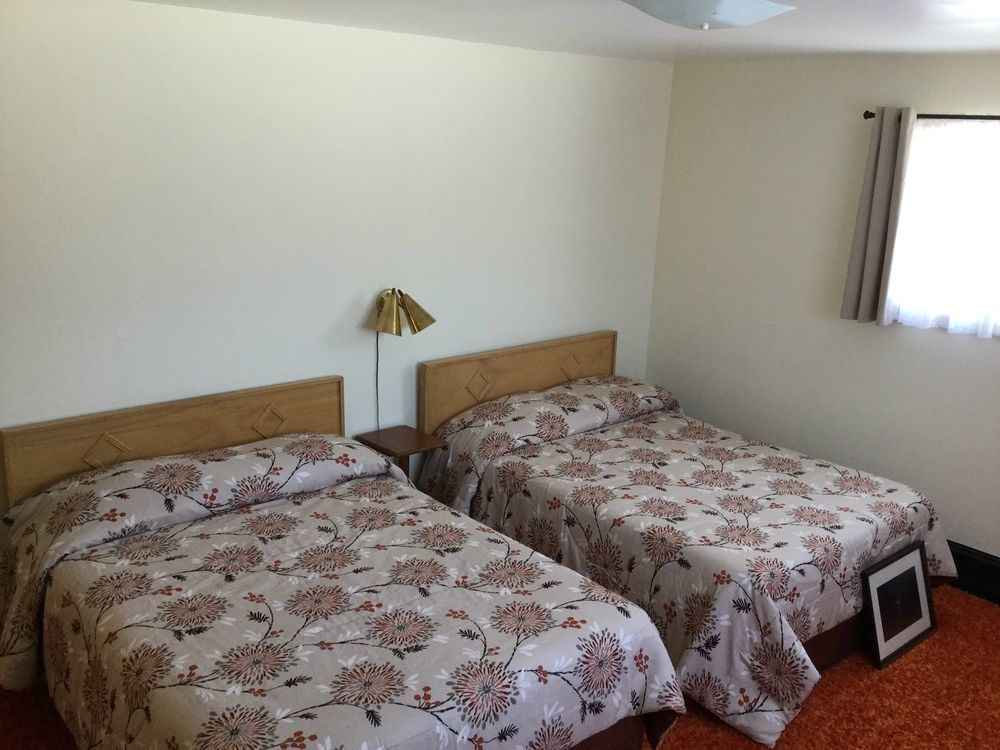 Cedars Motel Ironwood Bagian luar foto