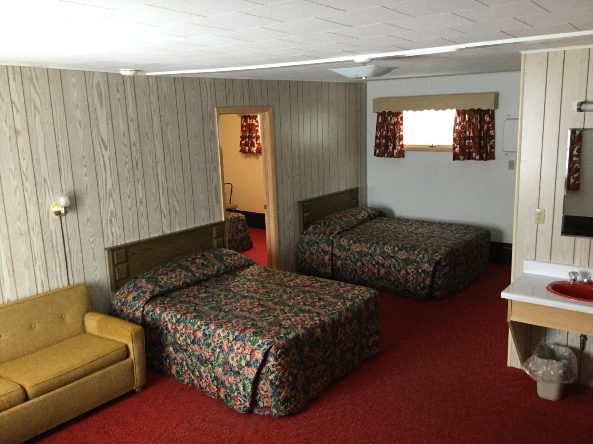 Cedars Motel Ironwood Bagian luar foto