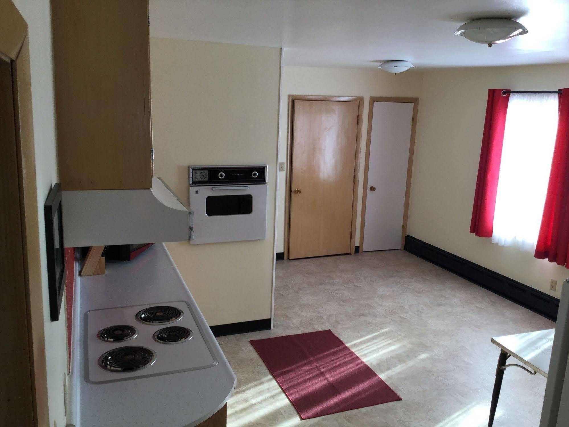 Cedars Motel Ironwood Bagian luar foto
